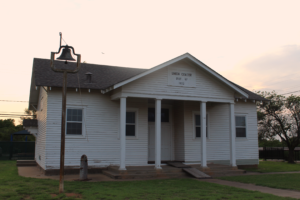 exterior of the one-room school house at cherokee strip museum